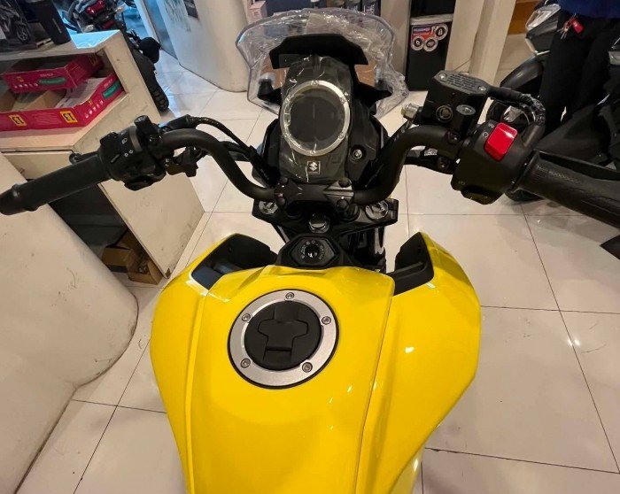 Suzuki-V-Strom-160-4