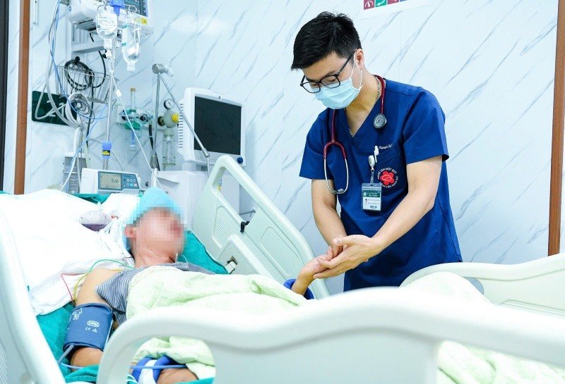 01-1777599003-tam-ngay-sau-khi-di-nang-co-gai-tre-bat-ngo-dot-quy-doi-mat-di-chung-nang-ne