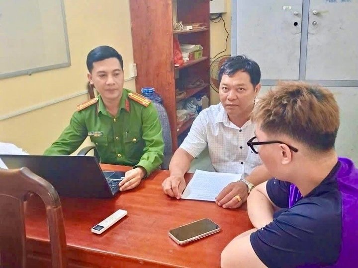 03-1777764665-su-that-ve-ca-sau-quai-vat-100kg-nao-loan-song-tieu-can