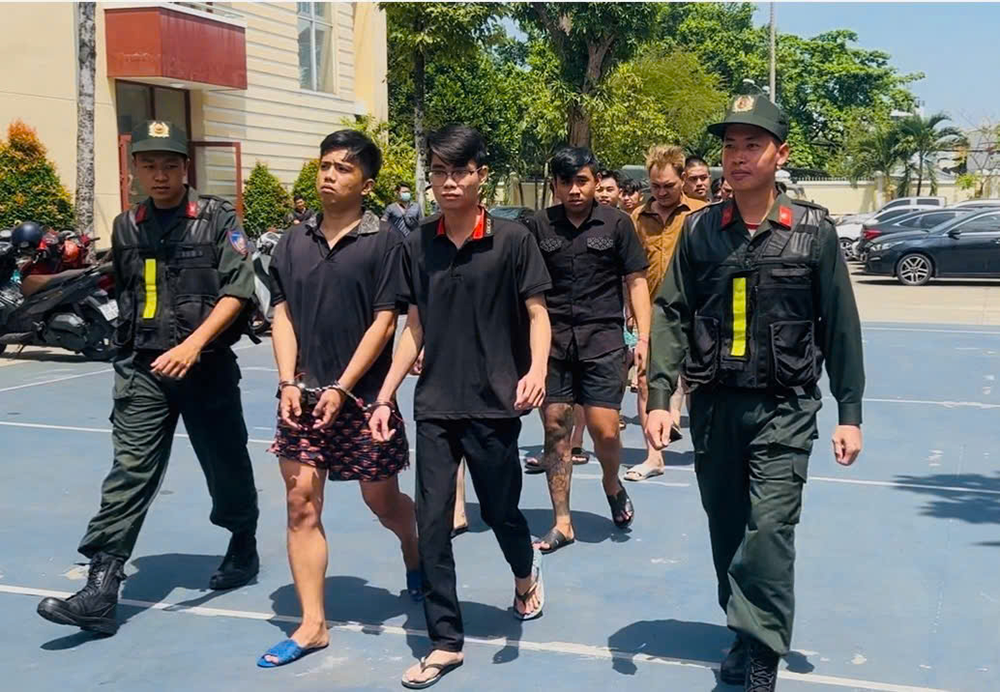 03-1777770395-toi-pham-duong-pho-tai-tphcm-dan-het-dat-song-khi-an-ninh-duoc-siet-chat-tu-goc