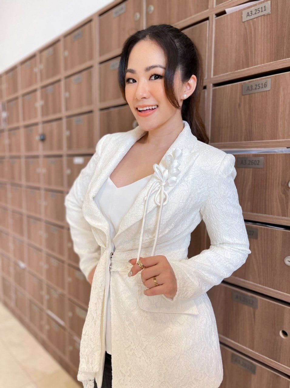 05-1777947910-luong-bich-huu-lan-dau-ke-het-ve-vu-chay-san-khau-kinh-hoang-khien-fan-xot-xa
