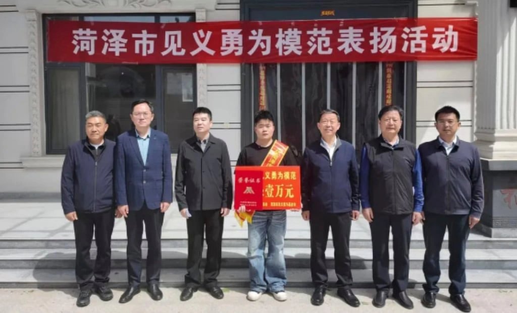 05-1777953056-co-the-con-khong-ve-cuoc-giai-cuu-nghet-tho-trong-duong-ham-boc-chay-cua-tai-xe-cong-nghe-24-tuoi
