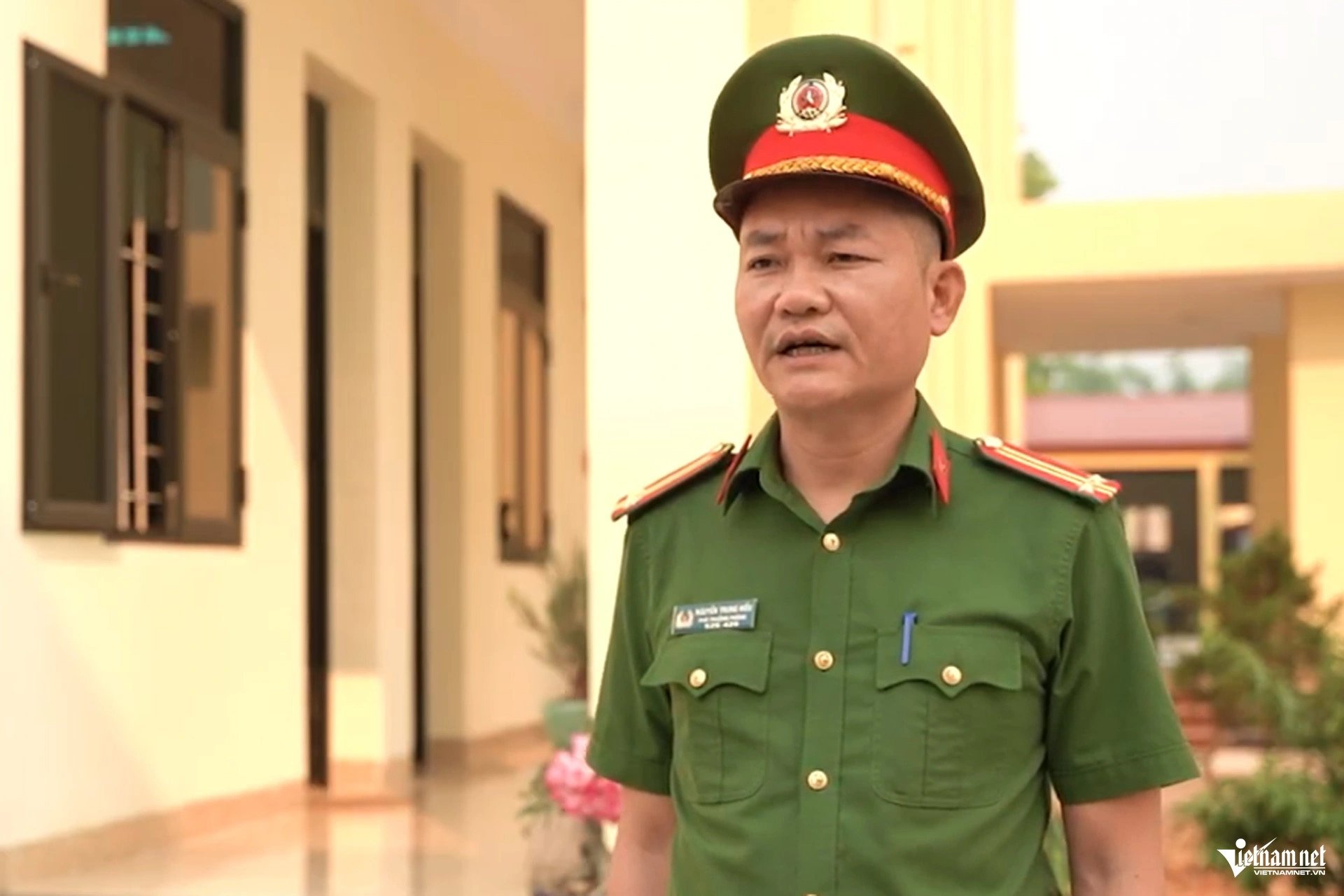 06-1778026347-chan-dung-voi-bach-tuoc-lua-dao-xuyen-bien-gioi-va-cuoc-dot-kich-nghet-tho-tai-bo-keo