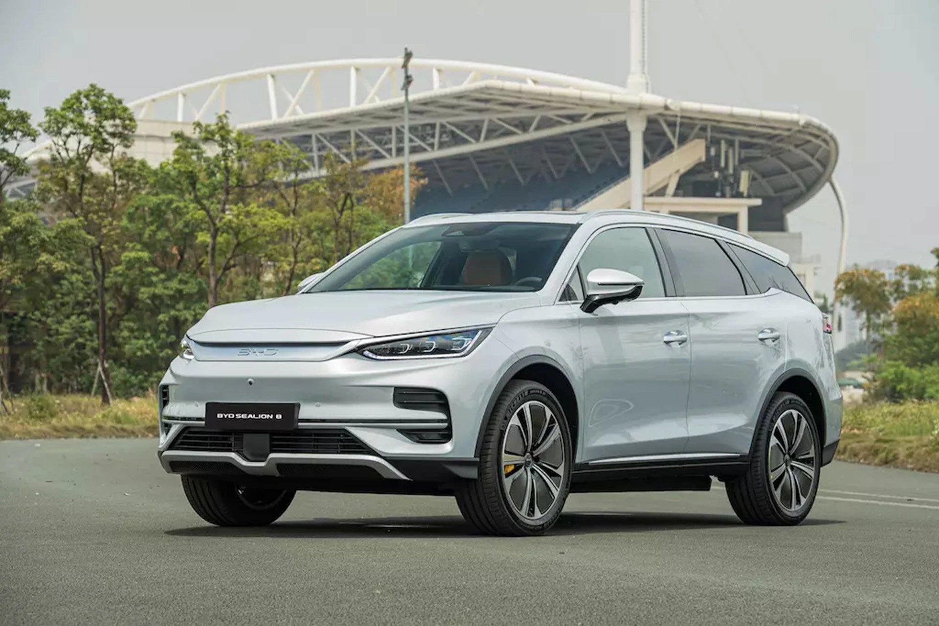 11-1778466117-top-4-mau-suv-7-cho-dang-dong-tien-bat-gao-trong-tam-gia-15-ty-dong