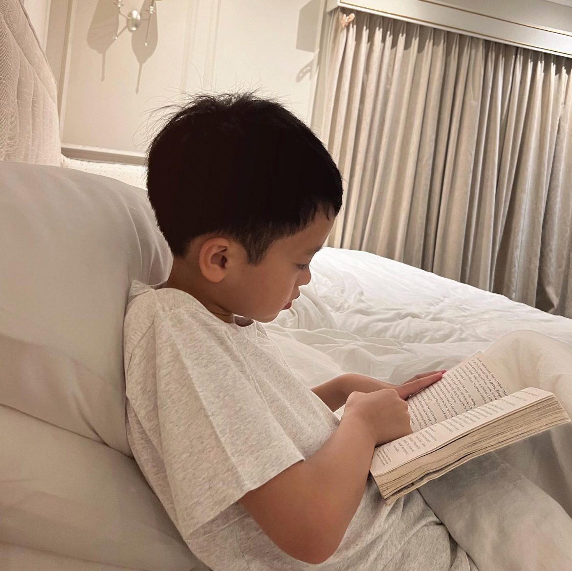Tăng Thanh Hà hạnh phúc với bức thư tình cảm từ con trai: ' Mẹ là ngầu nhất ' - Ảnh 3.