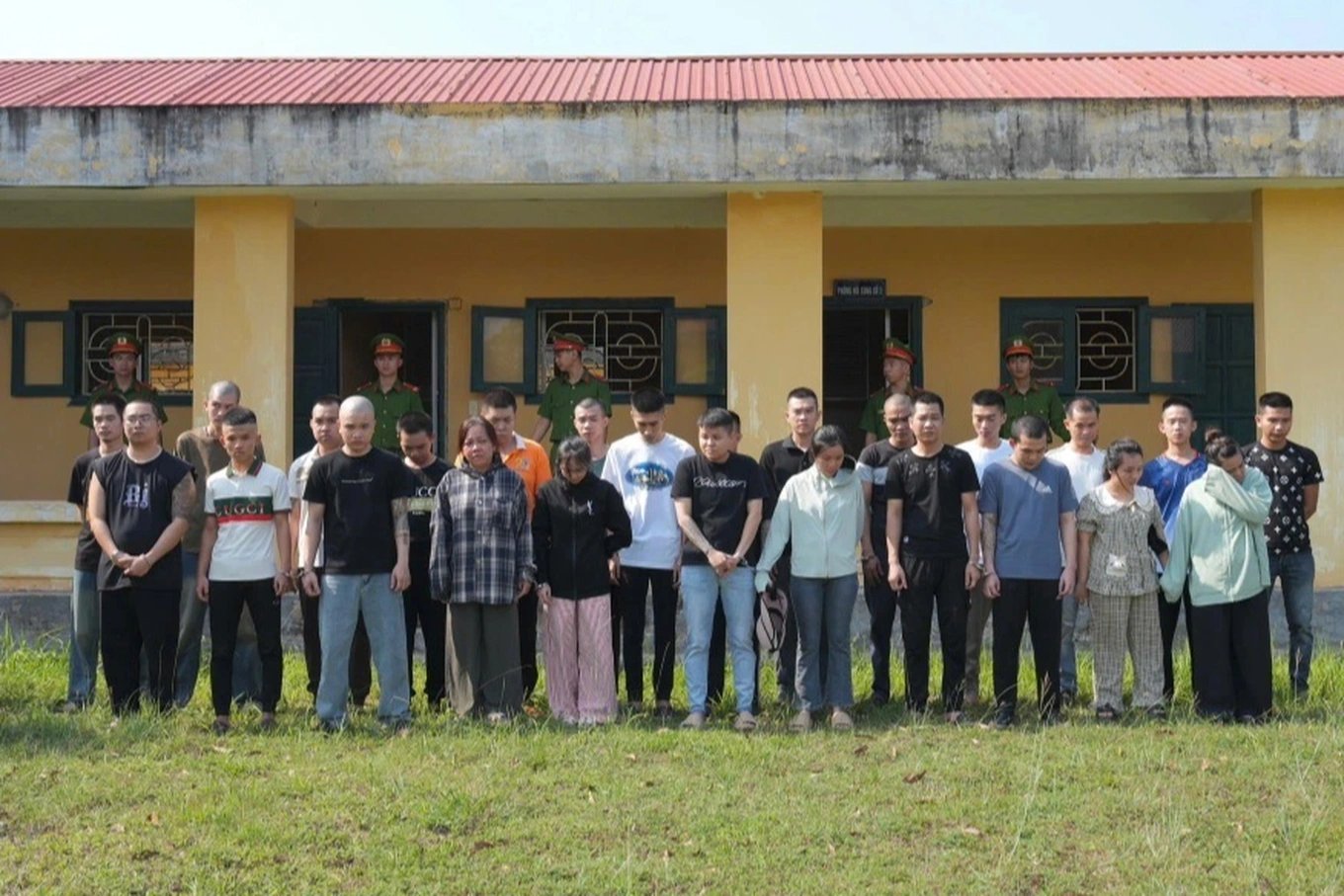 12-1778575461-quy-trinh-danh-khach-7-ngay-cua-duong-day-lua-dao-xuyen-quoc-gia-tai-campuchia-chiem-doat-hon-3000-ty-dong-moi-nam