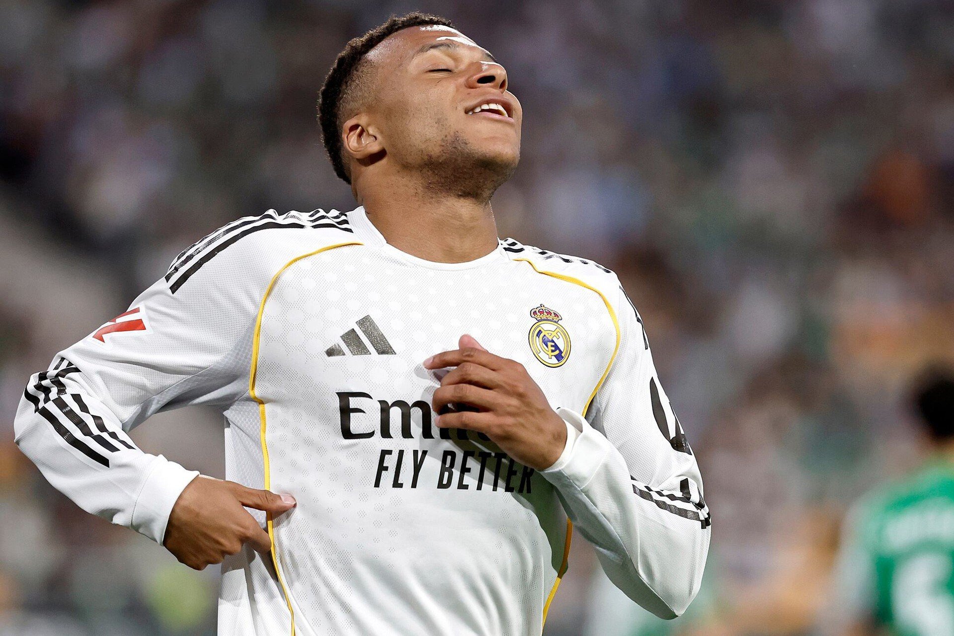 14-1778746633-real-madrid-su-gian-du-cua-bo-gia-perez-va-chieu-bai-mang-ten-mourinho