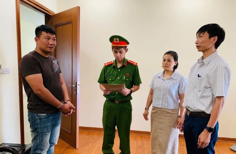 15-1778807591-thanh-hoa-khoi-to-nhom-doi-tuong-buon-ban-thit-lon-nhiem-dich-ta-chau-phi