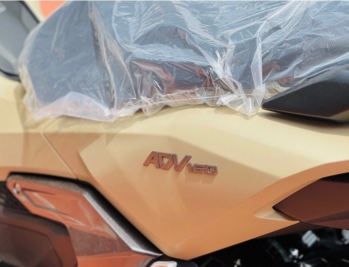 HONDA-ADV-160-2