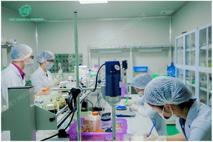 15-1778832092-511-san-pham-my-pham-viet-huong-bi-thu-hoi-tren-toan-quoc-doanh-nghiep-phia-sau-la-ai