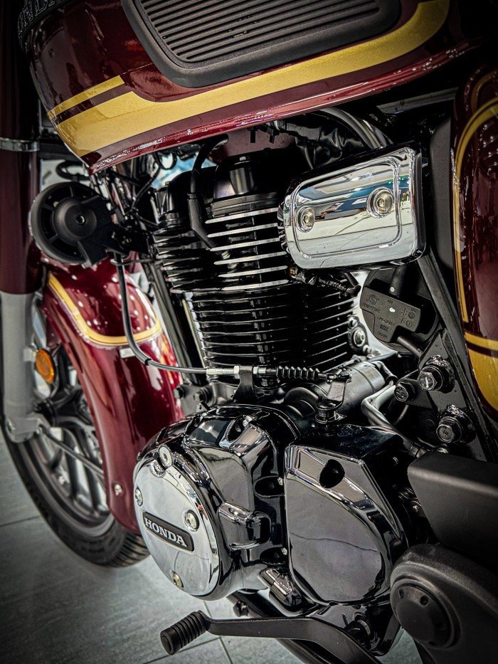 Honda-CB350C-7