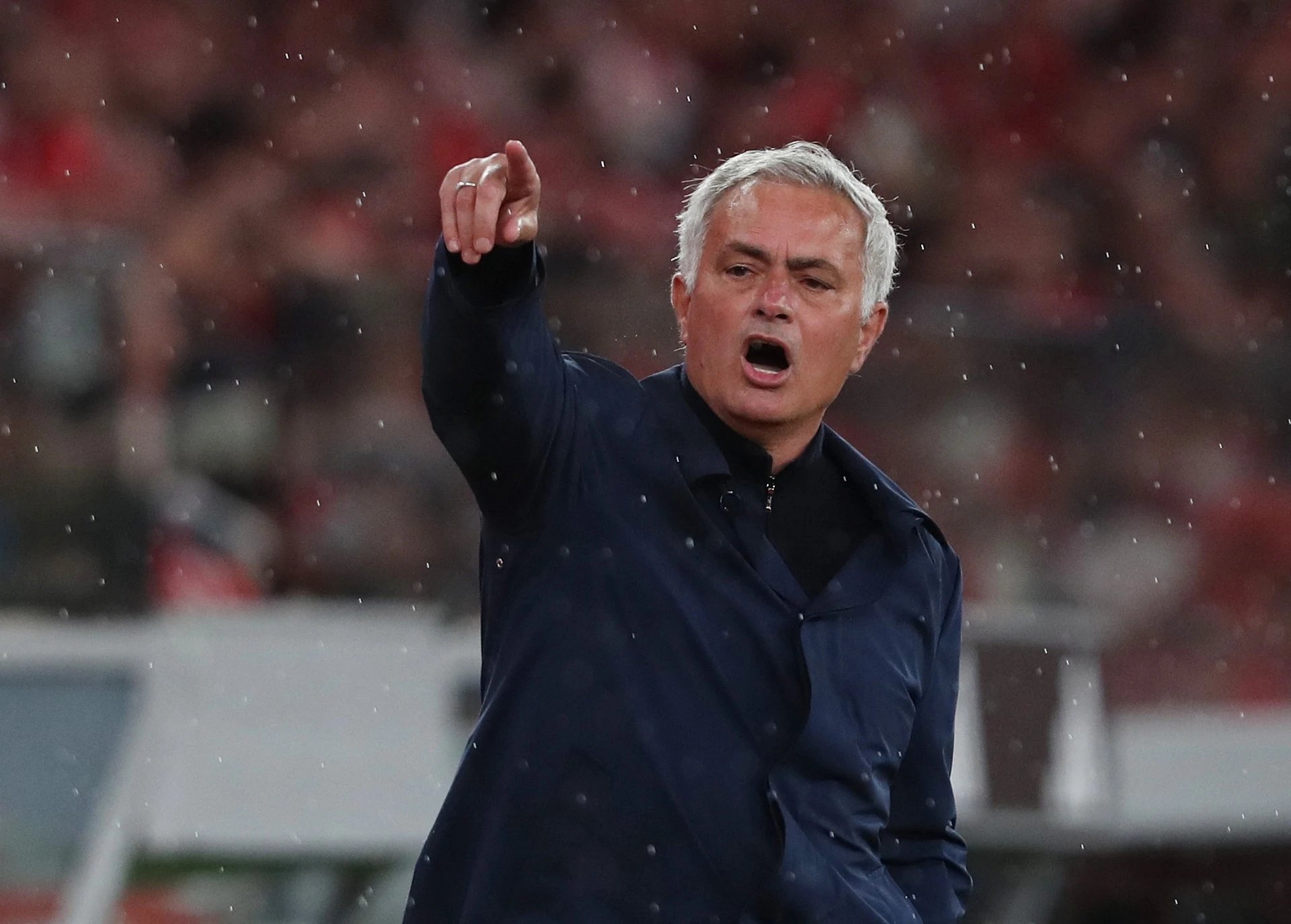 18-1779114346-mourinho-tro-lai-chua-chac-du-giai-cuu-real-madrid
