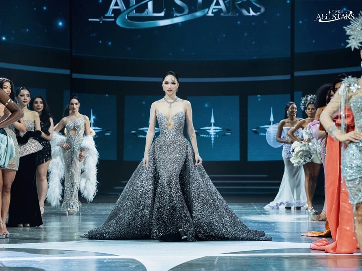 20-1779242137-huong-giang-dien-dam-19kg-lan-luot-dan-doi-thu-tai-mgi-all-stars