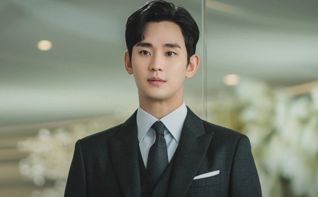21-1779336226-canh-sat-minh-oan-cho-kim-soo-hyun-vu-hen-ho-co-dien-vien-kim-sae-ron-xin-lenh-bat-giu-youtuber-boi-nho