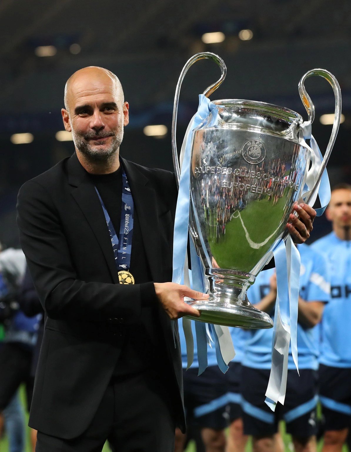 22-1779451397-pep-guardiola-bat-khoc-tuyen-bo-roi-man-city-khep-lai-mot-thap-ky-huy-hoang