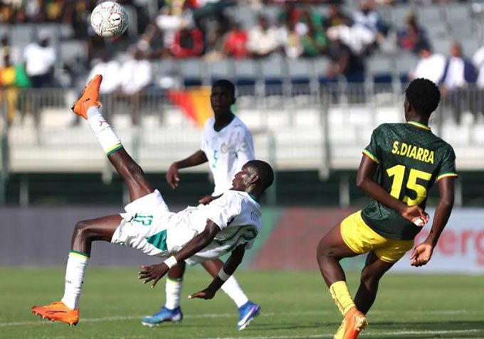 25-1779681696-doi-thu-nang-ky-cua-u17-viet-nam-tai-world-cup-bat-ngo-thua-soc