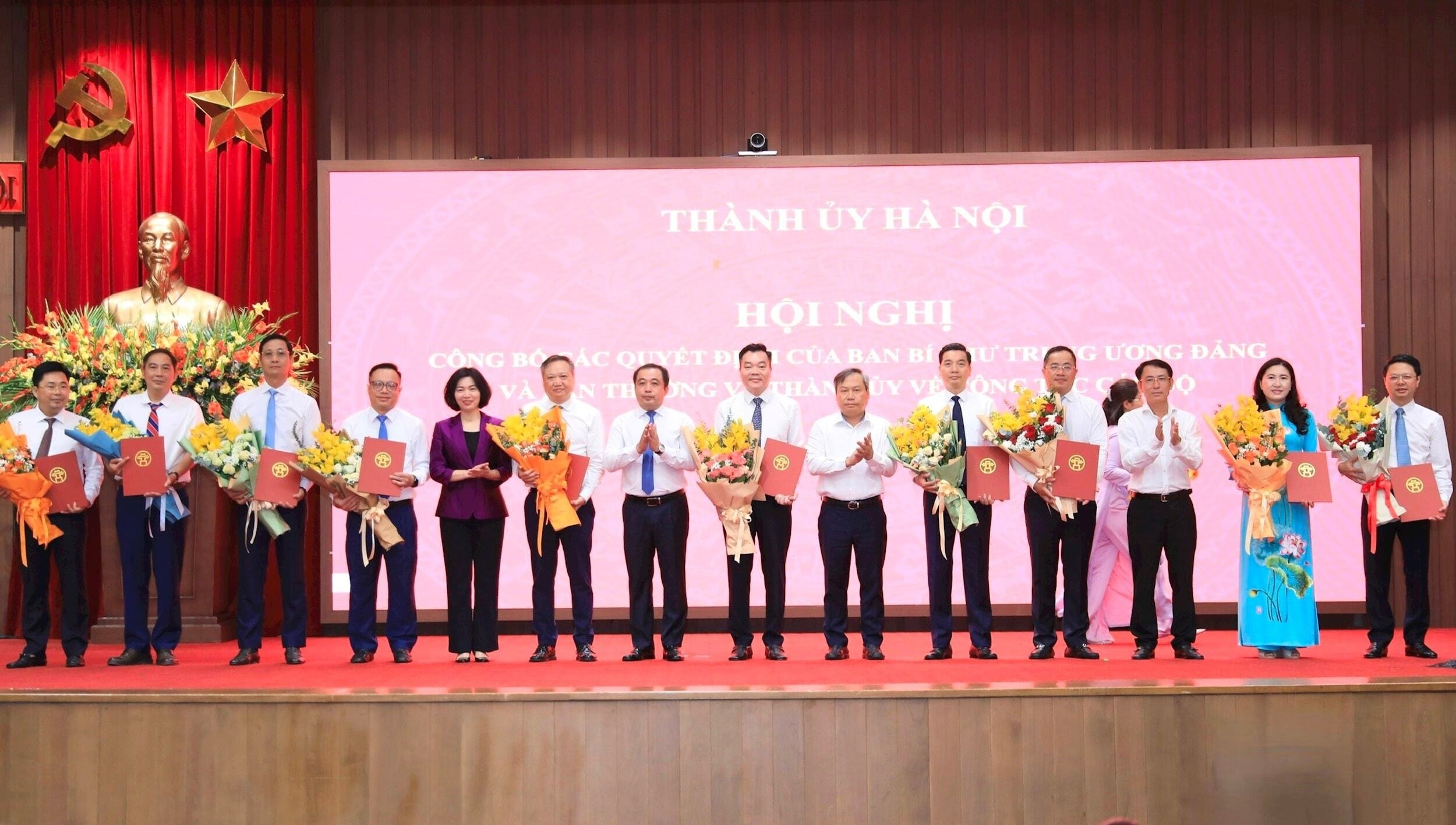 25-1779691916-ha-noi-kien-toan-nhan-su-cap-cao-thieu-tuong-nguyen-thanh-long-lam-truong-ban-noi-chinh-thanh-uy-ha-noi