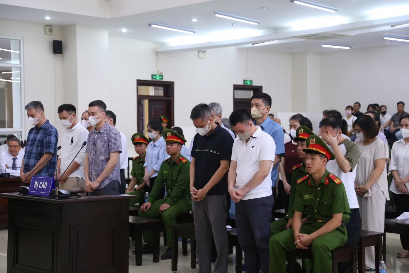 nhom-thuc-pham-1.jpg