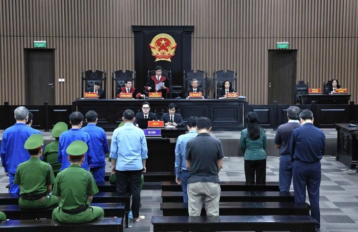 Cựu Bộ trưởng Nguyễn Thị Kim Tiến lãnh 6 năm tù, bồi thường 108 tỉ - Ảnh 2.