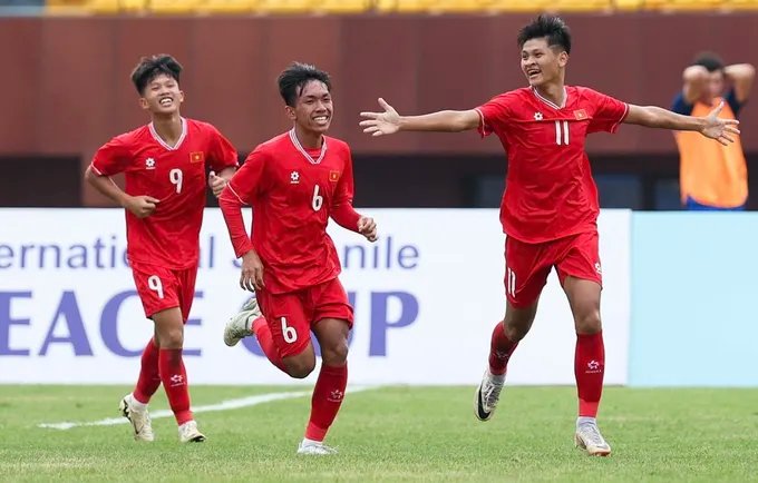 28-1779972501-boc-tham-vong-loai-u20-chau-a-2027-u20-viet-nam-roi-vao-bang-dau-kho