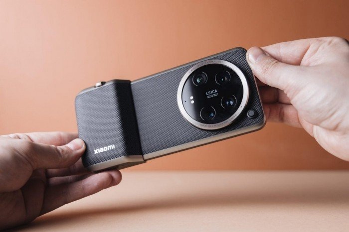 xiaomi-14-ultra-promo-lanxon-cnet-review-18