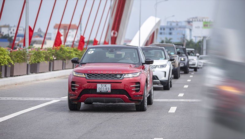Lái Thử xe Land Rover Quảng Ninh