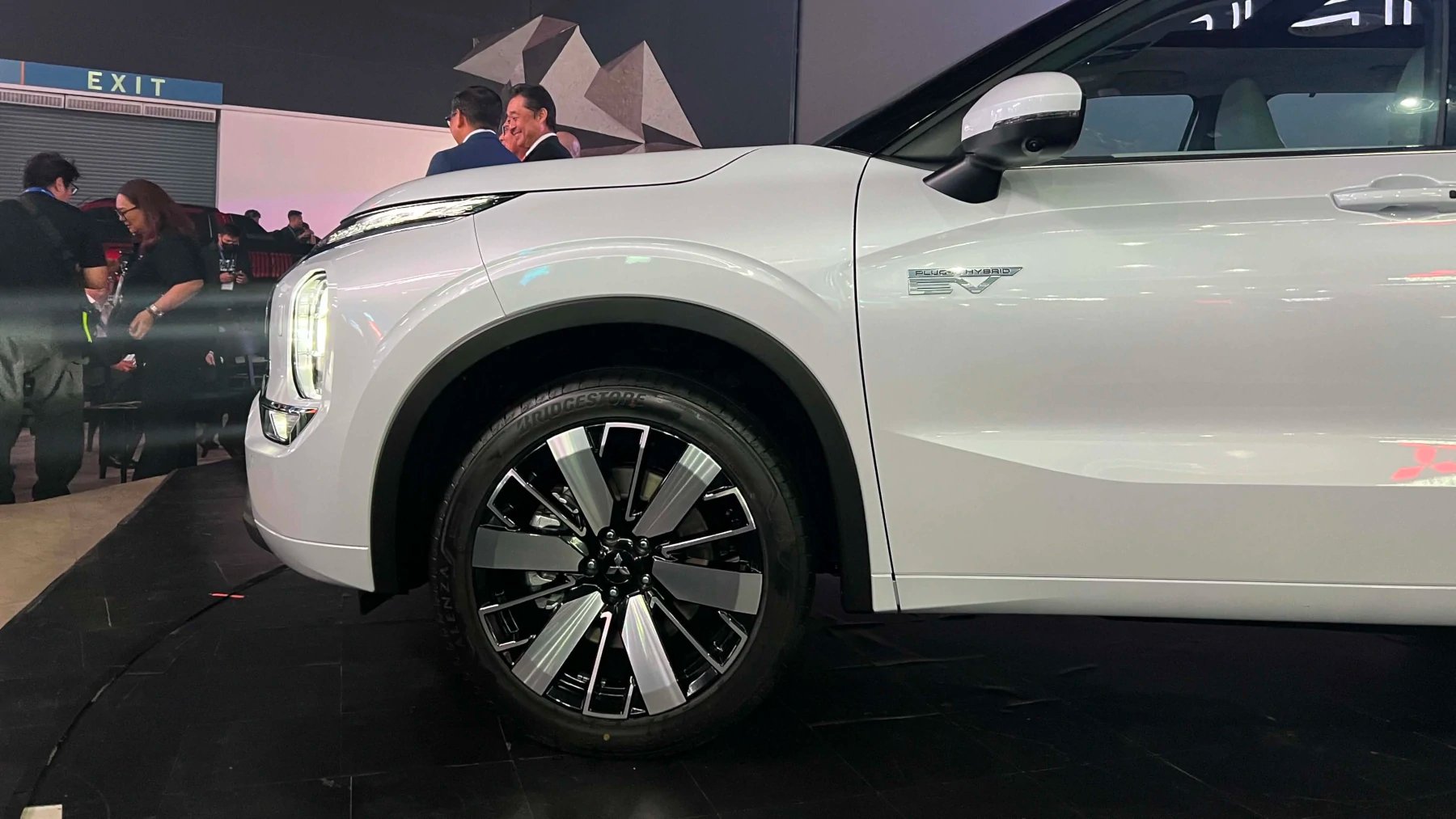 Mitsubishi Outlander PHEV previewed at PIMS 2026: Specs, Features