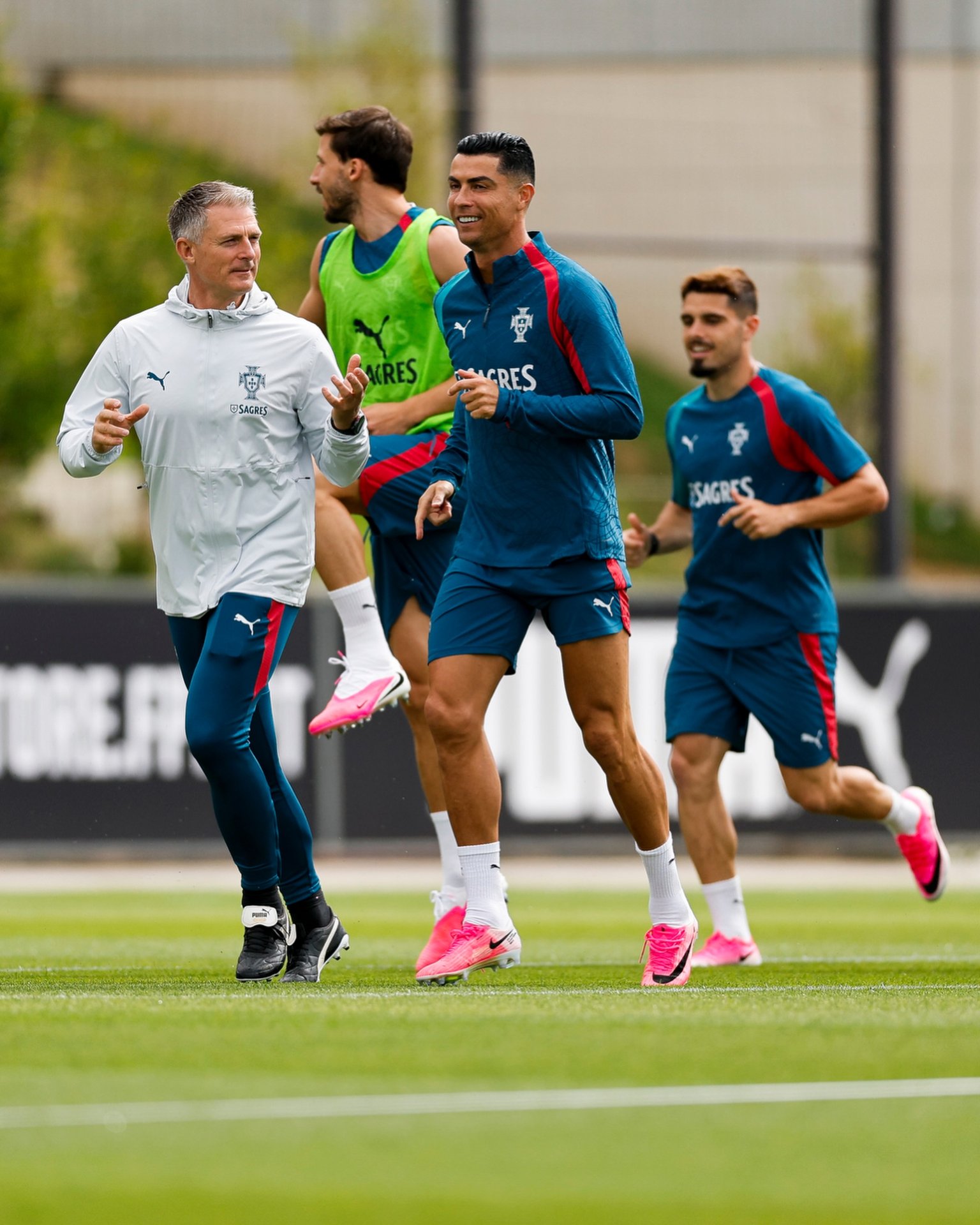 05-1780649445-world-cup-2026-va-giac-mo-dang-do-cua-ronaldo-dong-luc-khong-nam-o-messi-hay-nhung-ky-luc