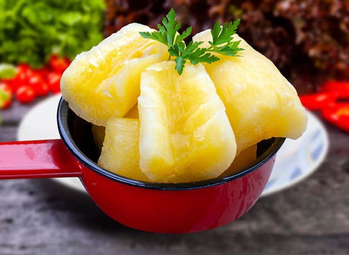 Khi luộc sắn và măng, bắt buộc phải mở vung để độc tố có thể bốc hơi ra ngoài