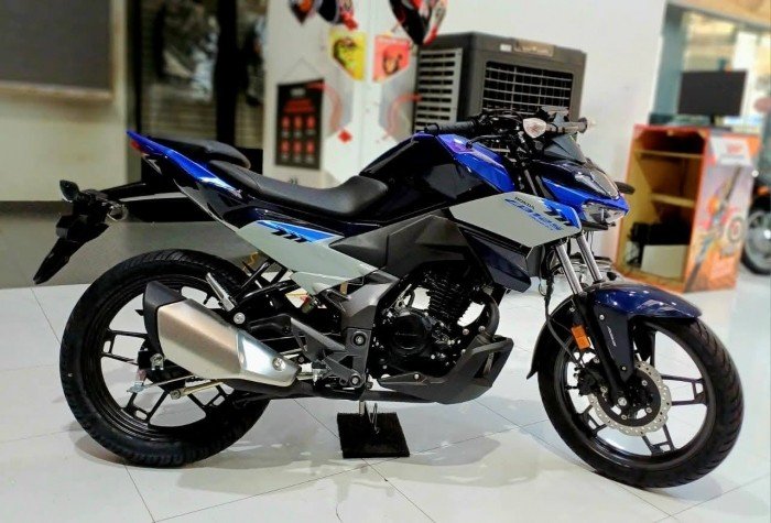 honda-cb125-hornet-5