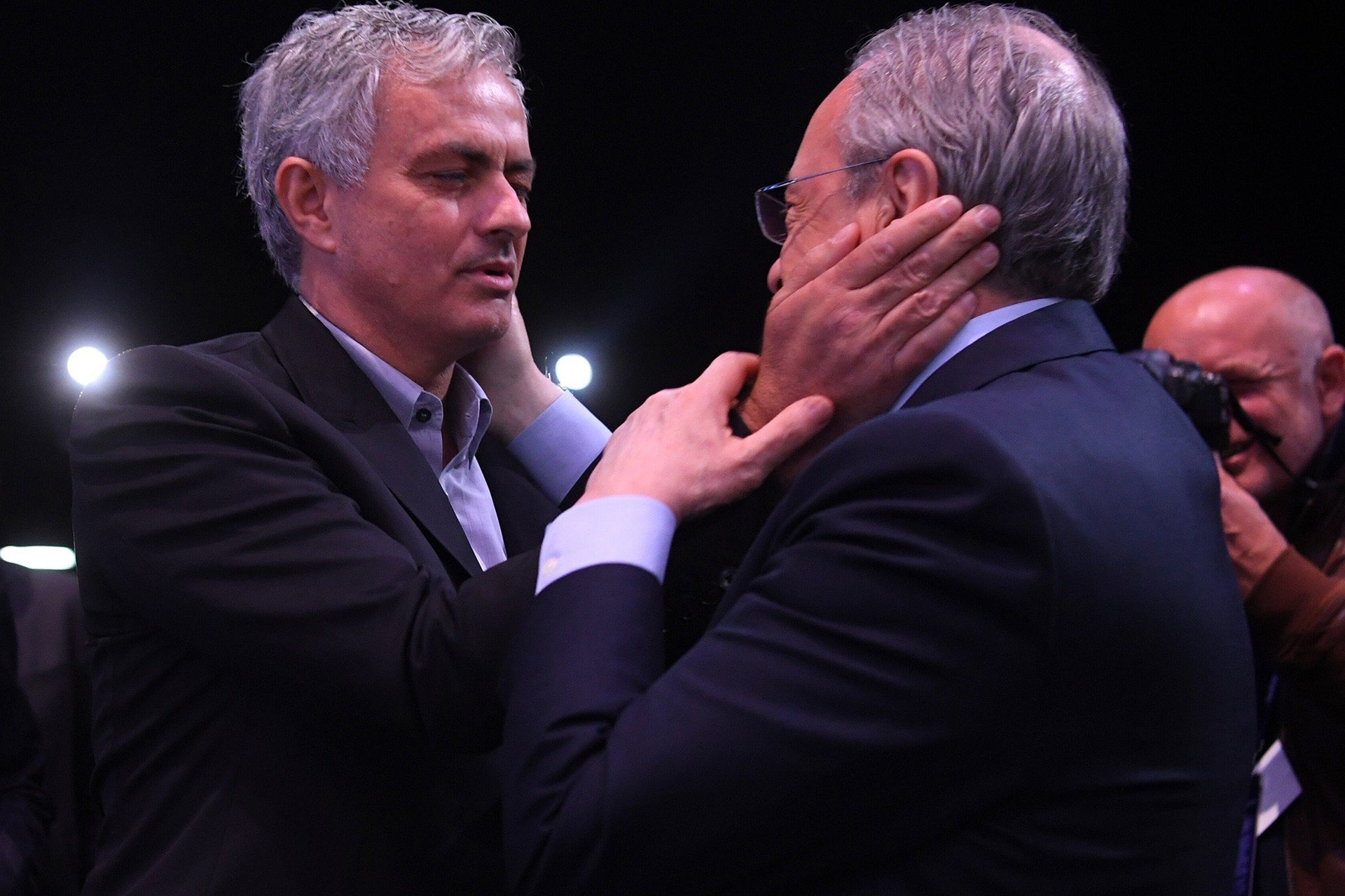 10-1781074393-real-madrid-mo-chuong-moi-cung-mourinho-quyet-tam-chinh-phuc-champions-league-thu-16