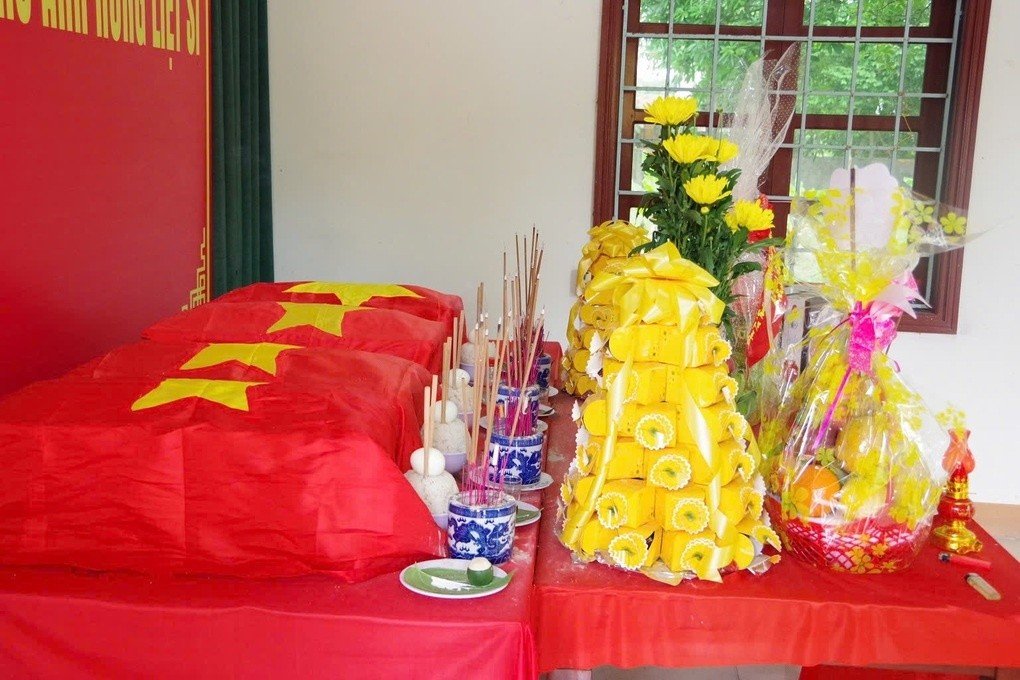 12-1781228497-phat-hien-4-hai-cot-liet-si-tai-cong-trinh-trong-benh-vien-quang-tri-khan-truong-tim-nhan-chung-phuc-vu-quy-tap