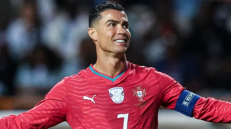 13-1781355942-cristiano-ronaldo-khi-moi-thu-tro-nen-kho-khan-chung-ta-se-biet-ai-la-nha-vo-dich