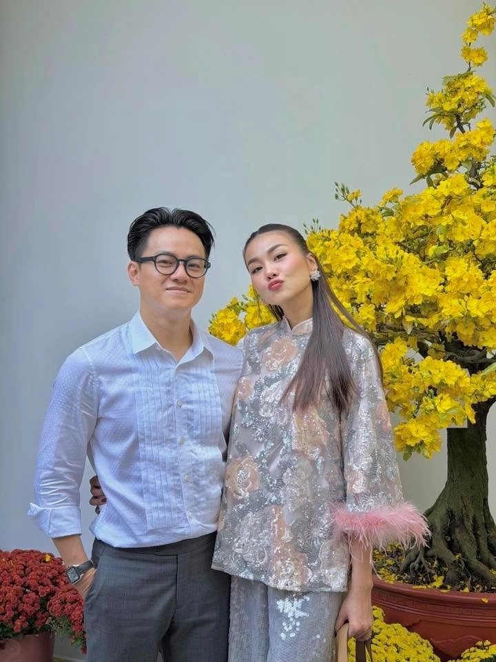 14-1781400009-hanh-trinh-thang-tram-va-cuoc-song-nhung-lua-tuoi-tu-tuan-cua-hoa-hau-phu-nu-viet-nam-qua-anh