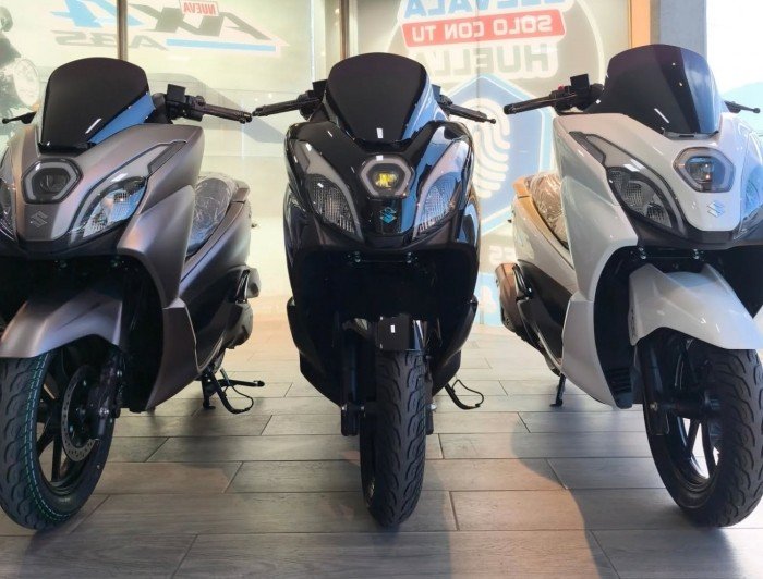 Suzuki-Burgman-6