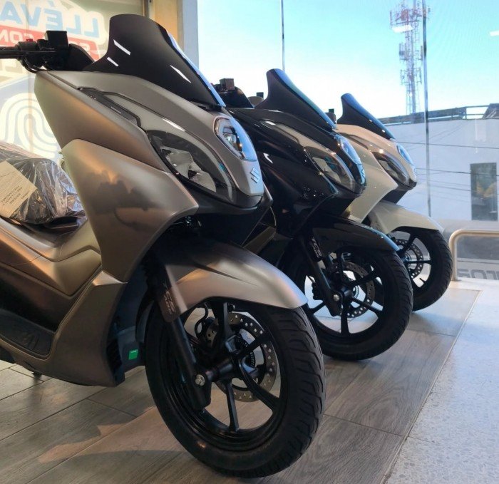 Suzuki-Burgman-7