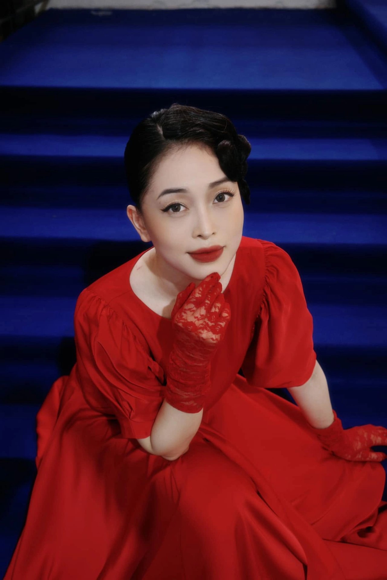 17-1781653024-a-hau-phuong-nga-phan-phao-tin-don-thai-do-bat-ngo-len-tieng-xin-loi-hoa-hau-tieu-vy