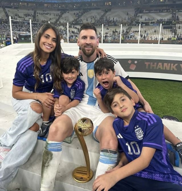 messi-lap-hat-trick-bieu-cam-cua-3-con-trai-tan-chay-4