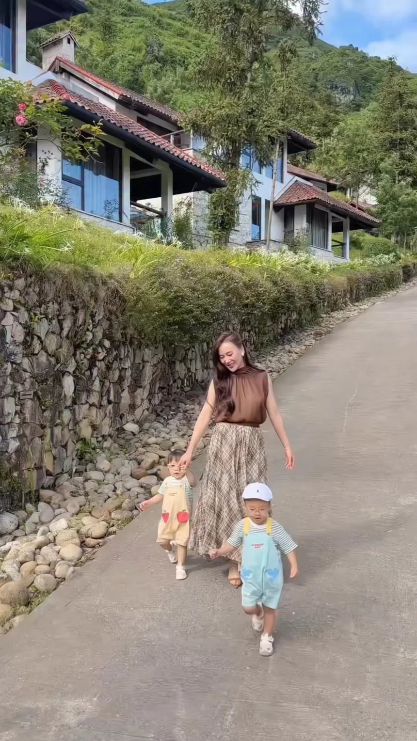 18-1781750414-cuoc-song-binh-yen-hien-tai-cua-phuong-oanh-dua-hai-con-di-sa-pa-nhan-sac-ngay-cang-thang-hang
