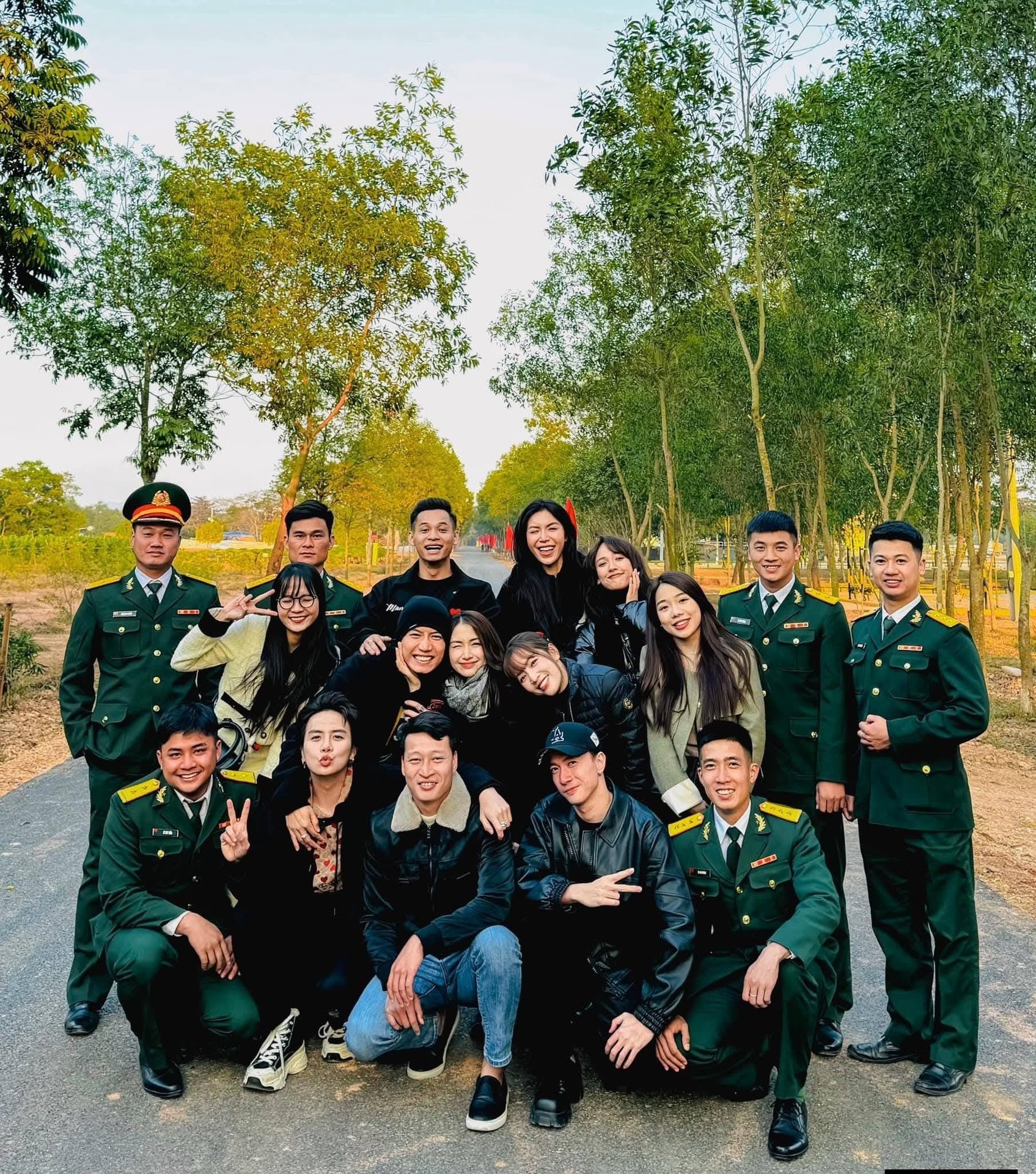 18-1781766349-thuong-uy-le-van-thang-guong-mat-quen-thuoc-cua-sao-nhap-ngu-qua-doi-o-tuoi-28