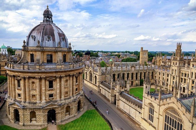 oxford111zon-1781715197835-1781715197997381119595