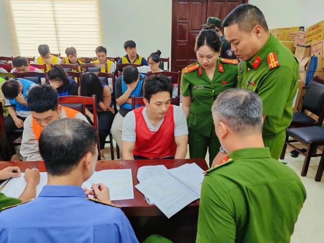 vu-lua-dao-ban-the-so-huu-ky-nghi-chiem-doat-181-ty-dong-2