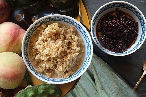 19-1781842113-hiem-hoa-khon-luong-tu-bat-nuoc-mam-thua-tiet-kiem-sai-cach-dang-bao-mon-gan-than