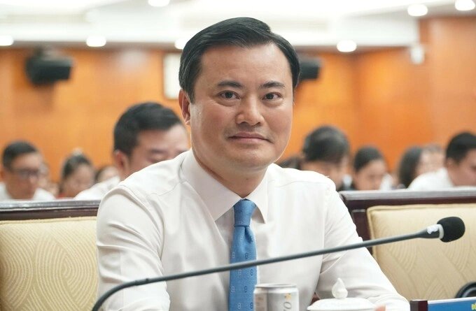 19-1781864911-tp-hcm-mien-nhiem-pho-chu-tich-bui-xuan-cuong-va-hai-giam-doc-so