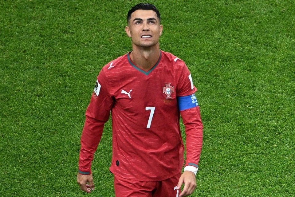 19-1781872006-tuyen-bo-dao-nha-luc-duc-noi-bo-vi-cristiano-ronaldo