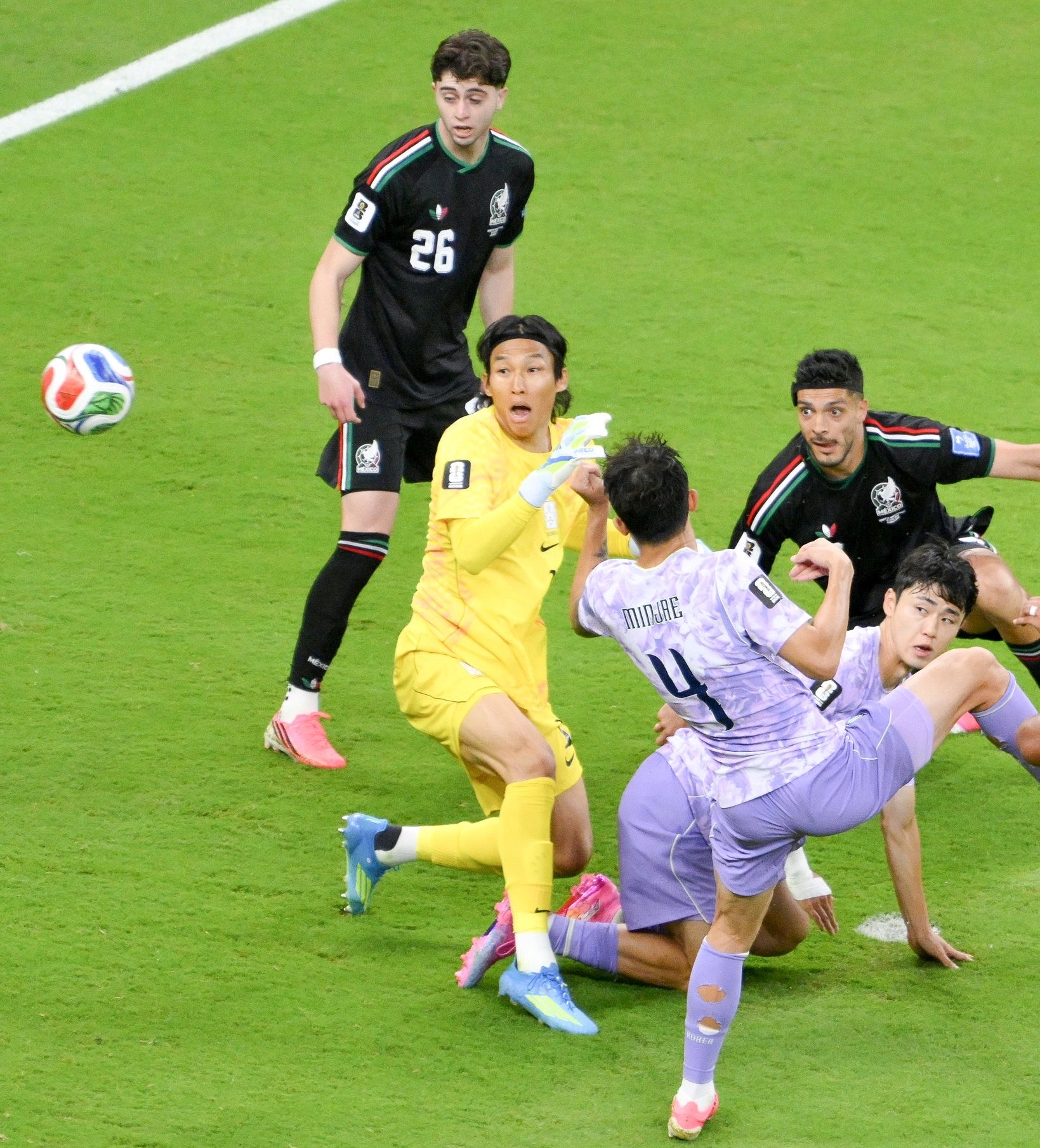 22-1782114582-dien-vien-han-quoc-bat-ngo-bi-chi-trich-vi-doi-nha-that-bai-o-world-cup-2026