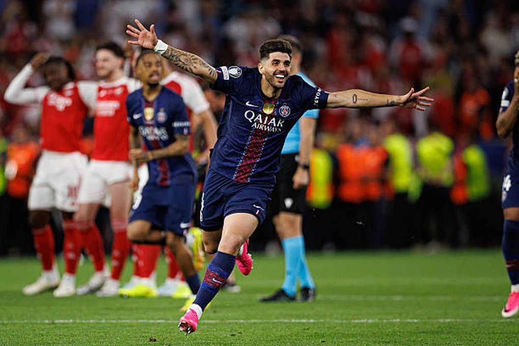 24-1782301292-tranh-bat-cong-nhu-tran-arsenal-psg-fifa-khan-cap-doi-doi-luat-sut-luan-luu-ngay-tai-world-cup-2026