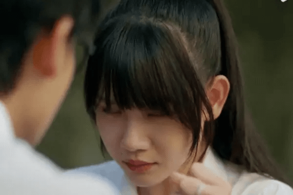 25-1782372447-phia-ben-kia-thanh-pho-gay-uc-che-tot-do-khan-gia-doi-quay-xe-vi-nu-chinh-ngay-cang-ich-ky-cuc-doan
