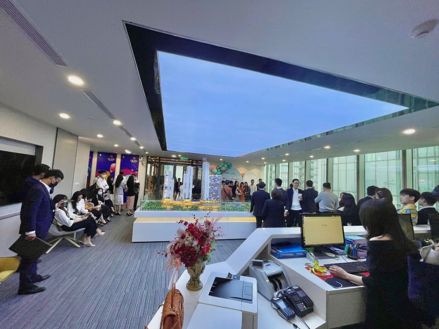 25-1782386264-vu-lua-dao-hop-dong-ky-nghi-2700-ty-cong-ty-crystal-bay-len-tieng-sau-khi-9-nhan-vien-bi-bat