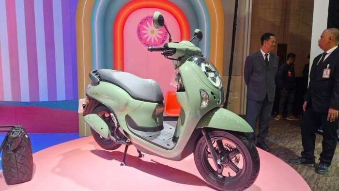 honda-scoopy-2